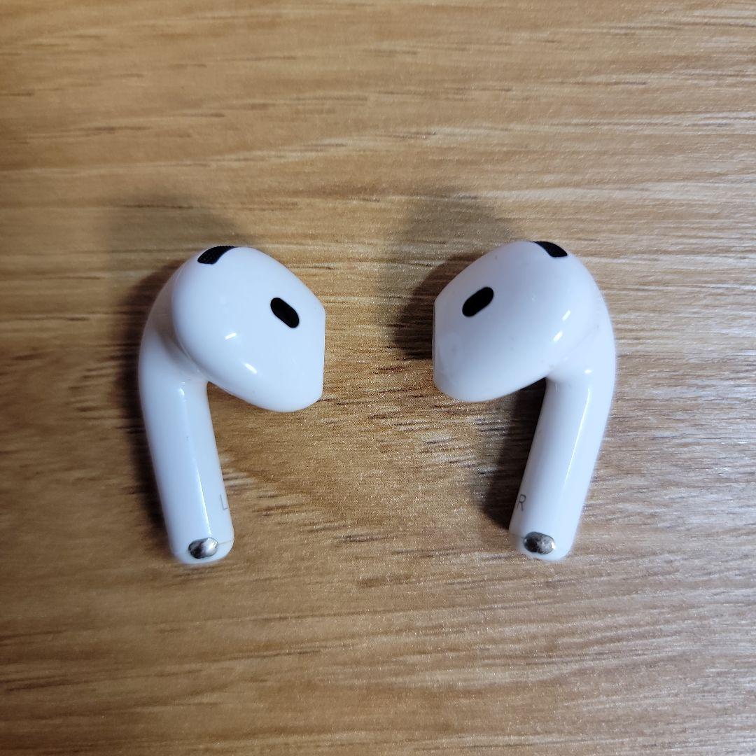 【美品】AirPods第4世代 ANC アクティブノイズキャンセリング搭載