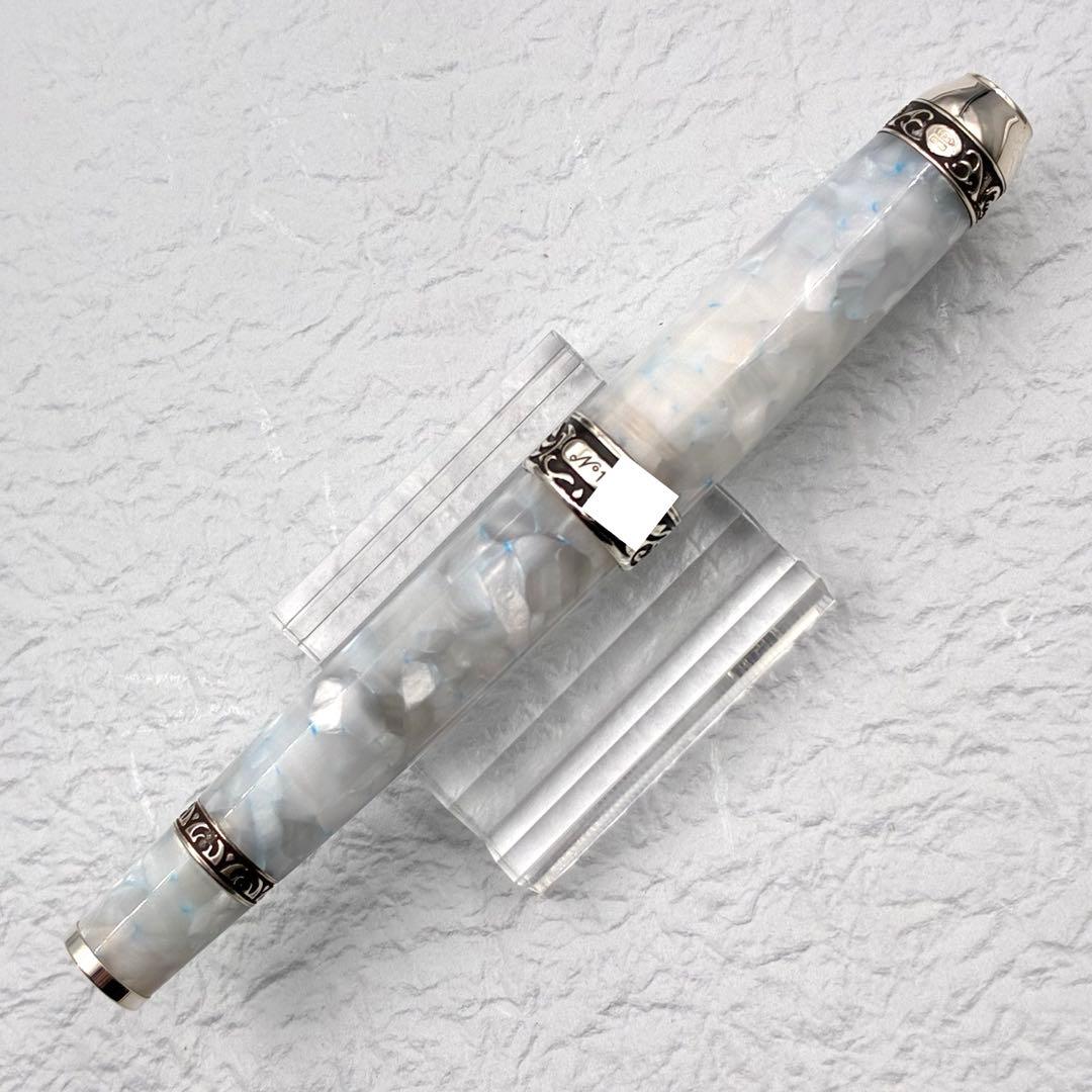 アウロラ AURORA オチェアーノ・グラチアーレ・アルティコ （北極海）