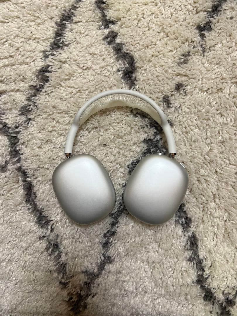 Apple AirPods Max シルバー