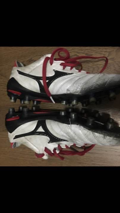 サッカースパイク 二足セット