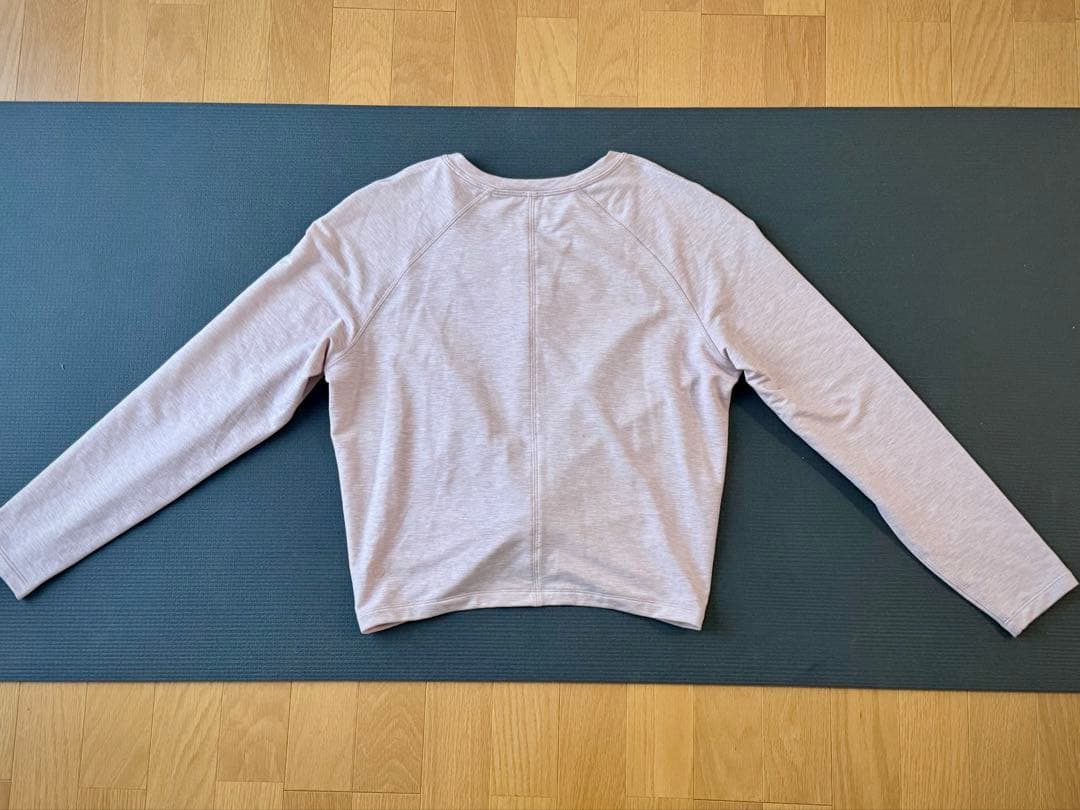 Lululemon ベビーピンク 長袖 ヨガウェア