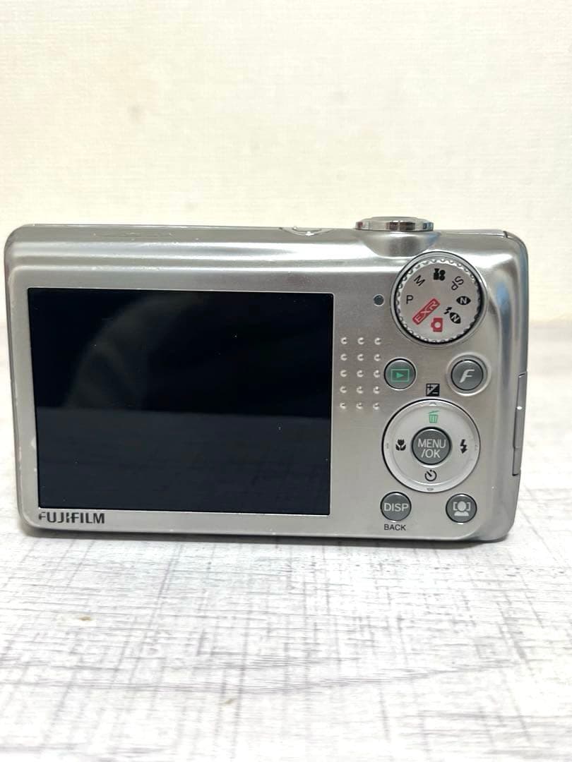 FUJIFILM　デジタルカメラ　FINEPIX F70EXR