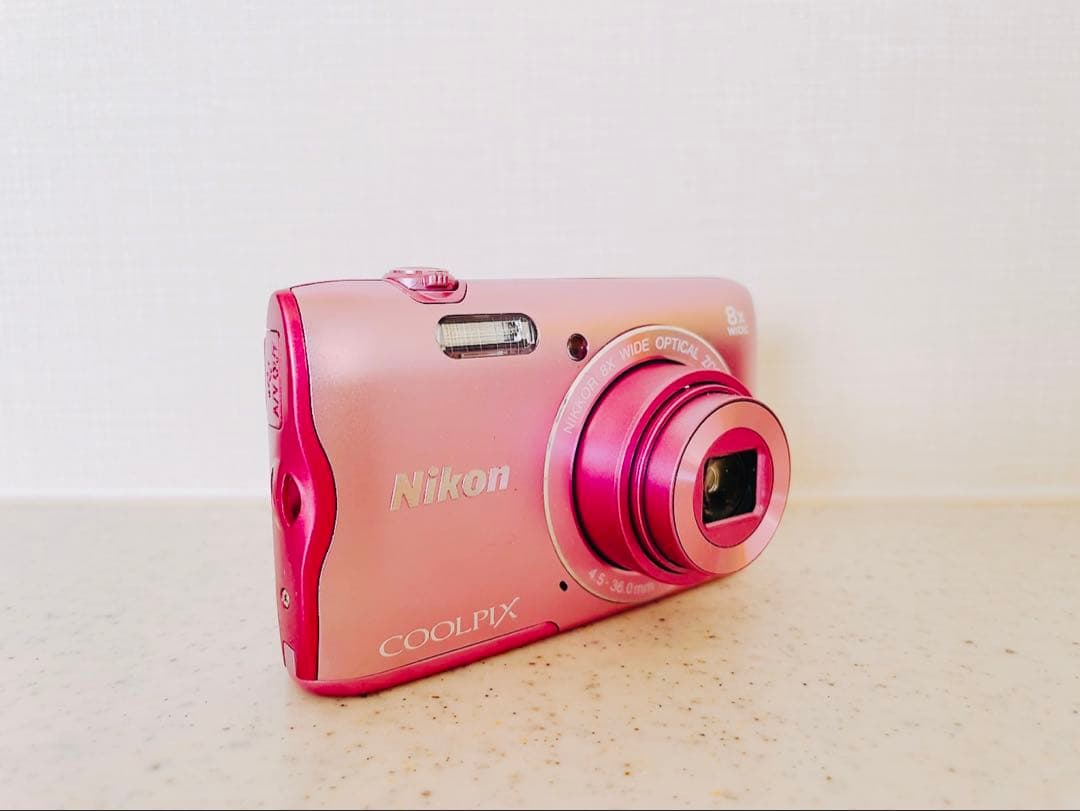 Nikon COOLPIX ピンク デジタルカメラ