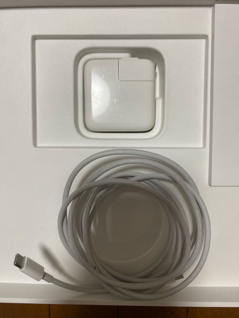 【美品】MacBook Air M1 2020 8GB/SSD256GB