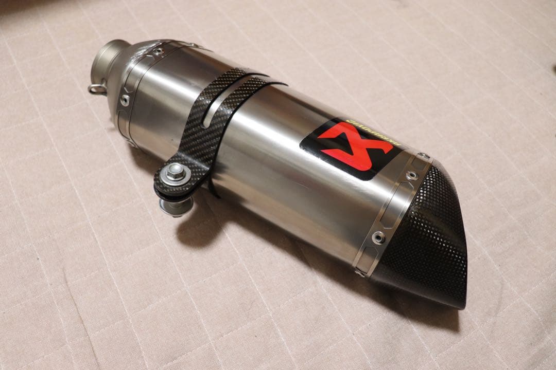 【値引き】KTM 690DUKE AKRAPOVICマフラー