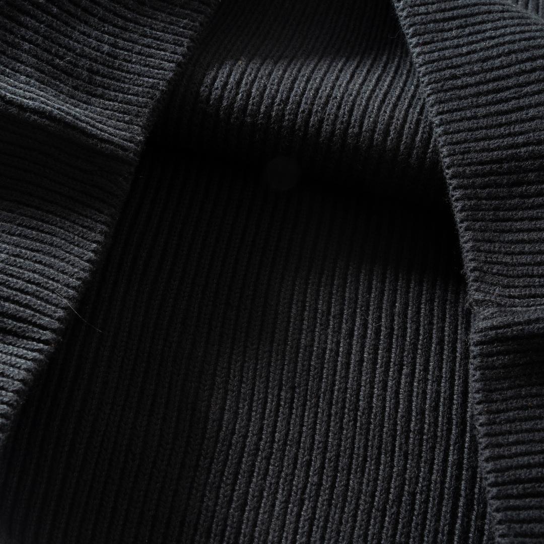 新品 C.P. COMPANY クールネック ニット M