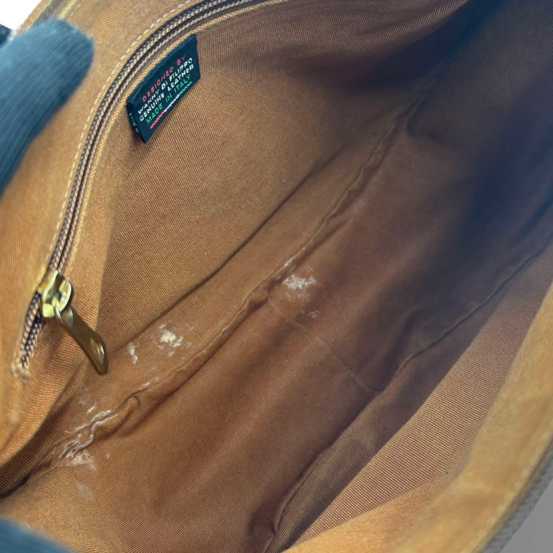 【ヴィンテージ】イルビゾンテ　ショルダーバッグ　オールレザー　茶　ロゴ型押し