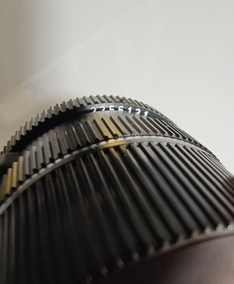 Leica Summicron 35mm f/2 レンズ7枚玉 6bitコード