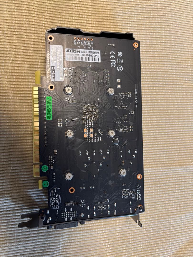 グラフィックボード　GF-GTX1650D6-E4GB/DF3