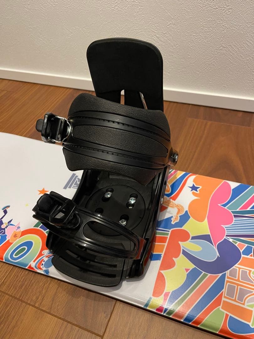 子供用　スノーボード板　115㎝　LISKY ビンディングセット