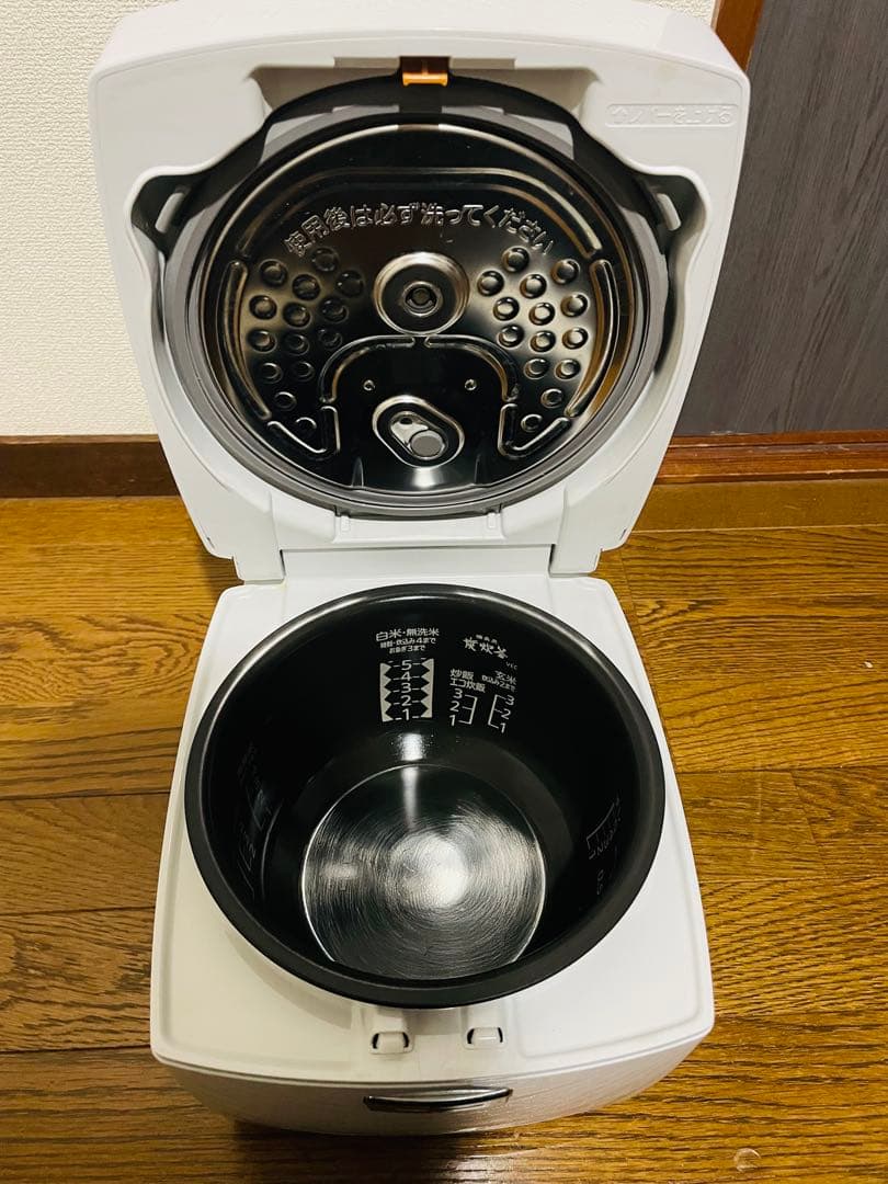 2023年製 NJ-VEC10-H 備長炭 炭炊釜 5.5合 IH炊飯器