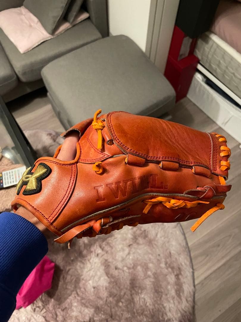 アンダーアーマー　刺繍ロゴ　高校野球対応カラー　即戦力　硬式　投手