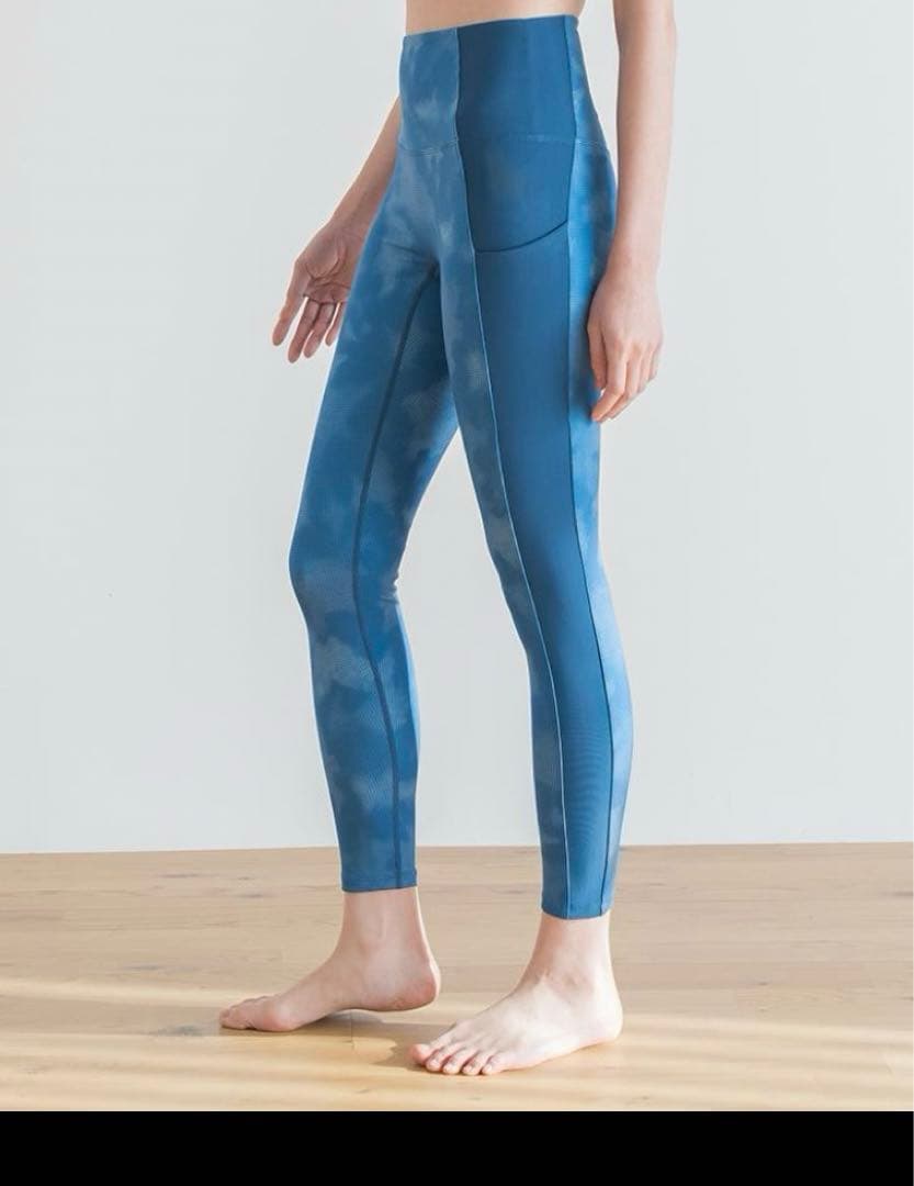 【SUKALA】ドットプリントレギンス★ M ★スモークブルー★タグ付新品★