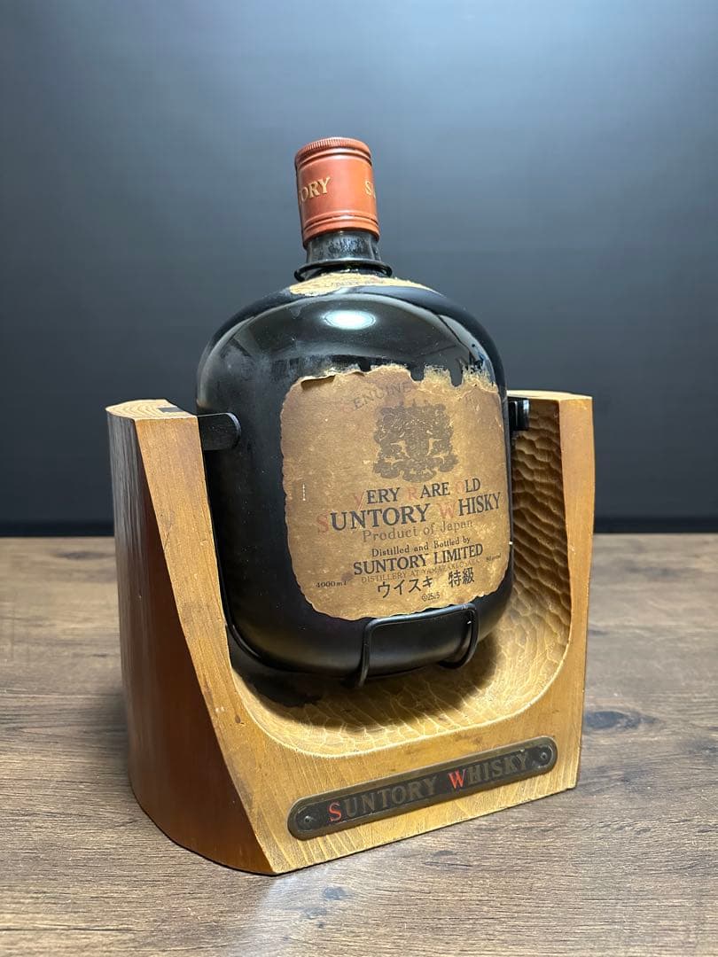 未開封　サントリーウイスキー SUNTORY WHISKY 飾台 4000ml