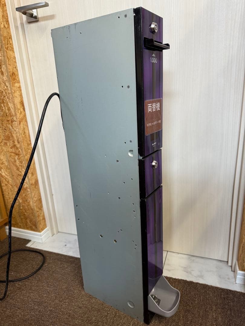 令和6年7月発行新紙幣対応サンド型両替機　千円札→100円硬貨×10枚