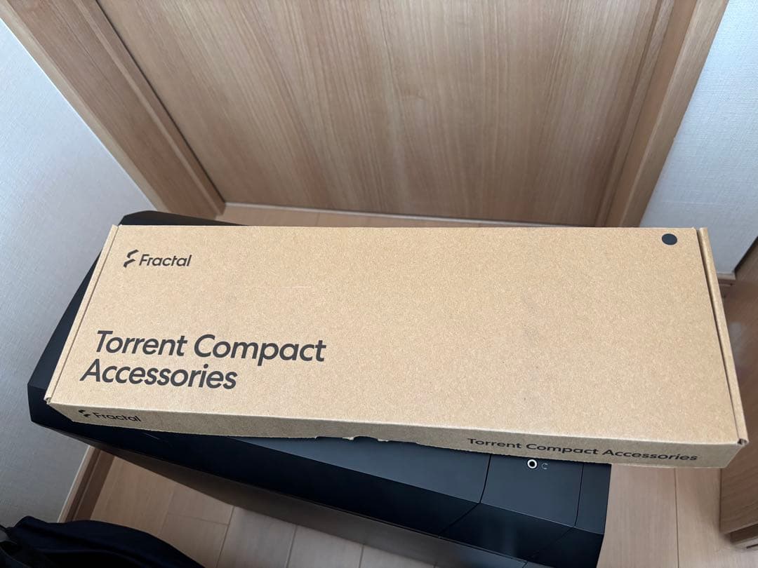 PCケース(自作PC用) Fractal Design Torrent compact solid