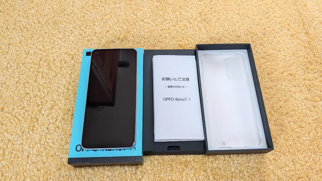 OPPO Reno7 A　ドリームブルー、カバー付き