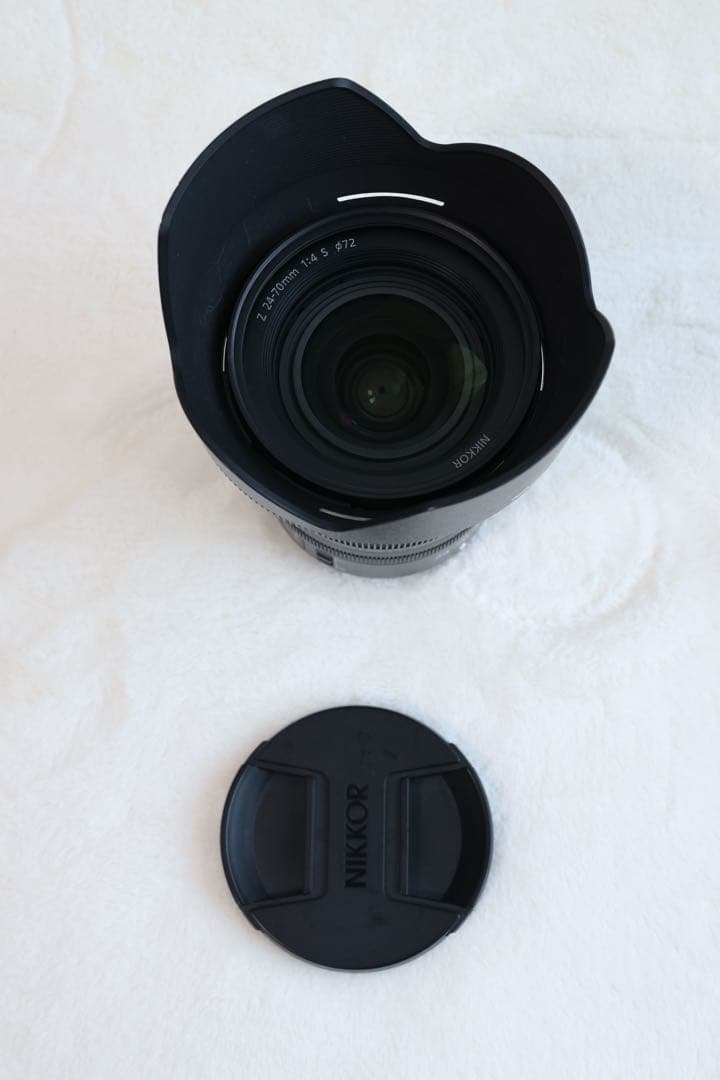 Nikon Z5 + Z 24-70mm f4 S（ボディ箱なし、レンズ箱あり）