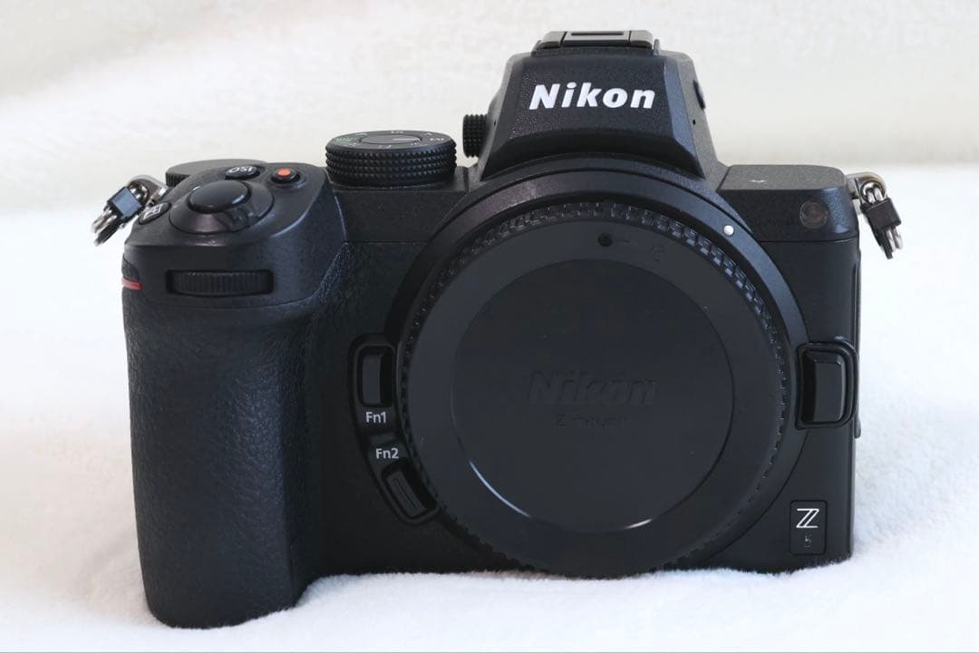 Nikon Z5 + Z 24-70mm f4 S（ボディ箱なし、レンズ箱あり）