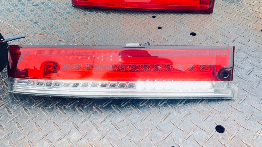 ハイゼットカーゴLEDテールランプ