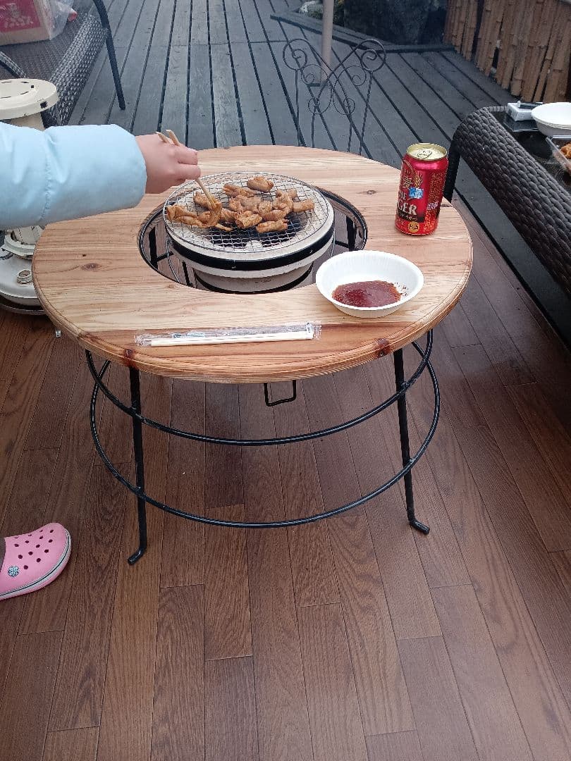 アウトドアテーブル　バーベキューテーブル　対流式ストーブ