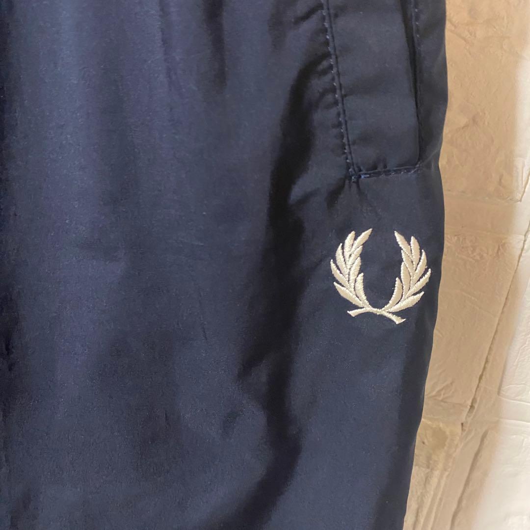 フレッドペリー　90s日本製　セットアップナイロンジャケット 総刺繍ロゴ