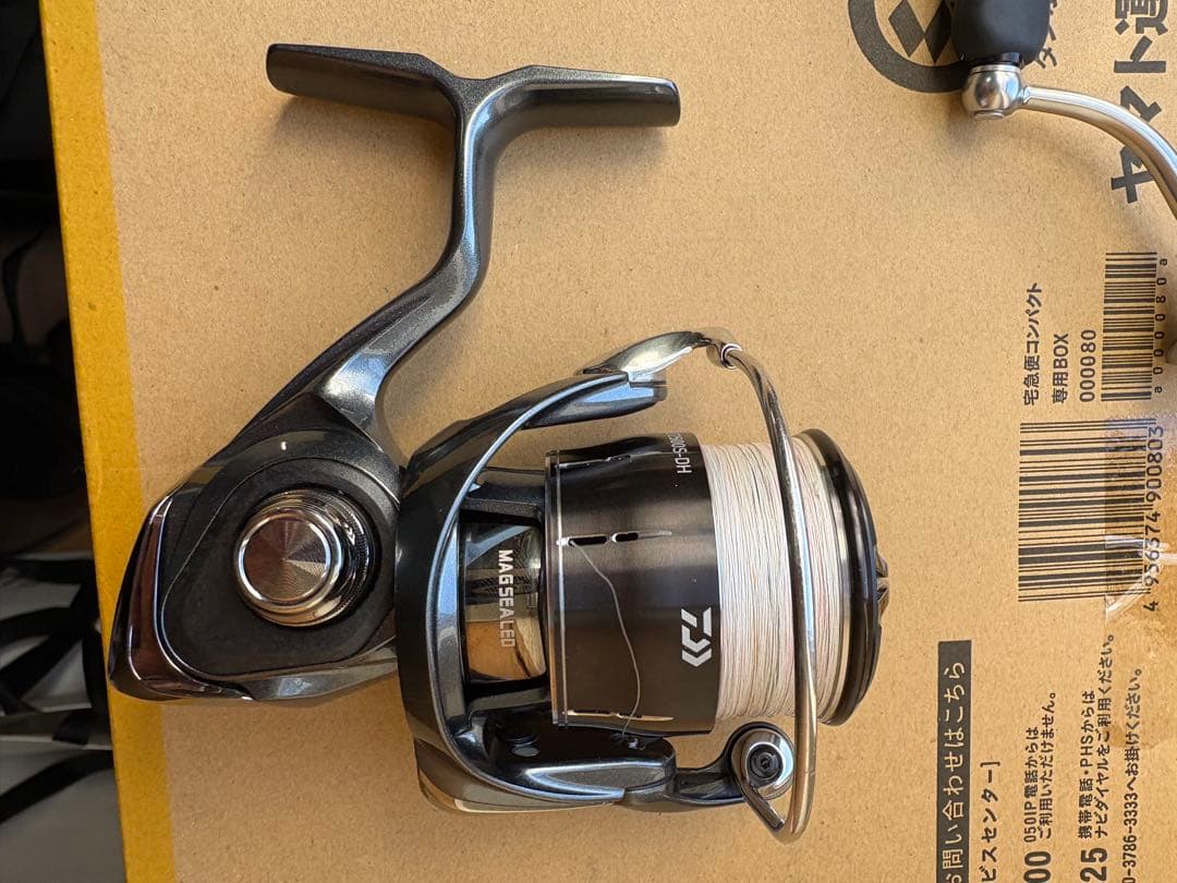 24ルビアスLUVIAS LT2500S-DH スピニングリール ダイワ