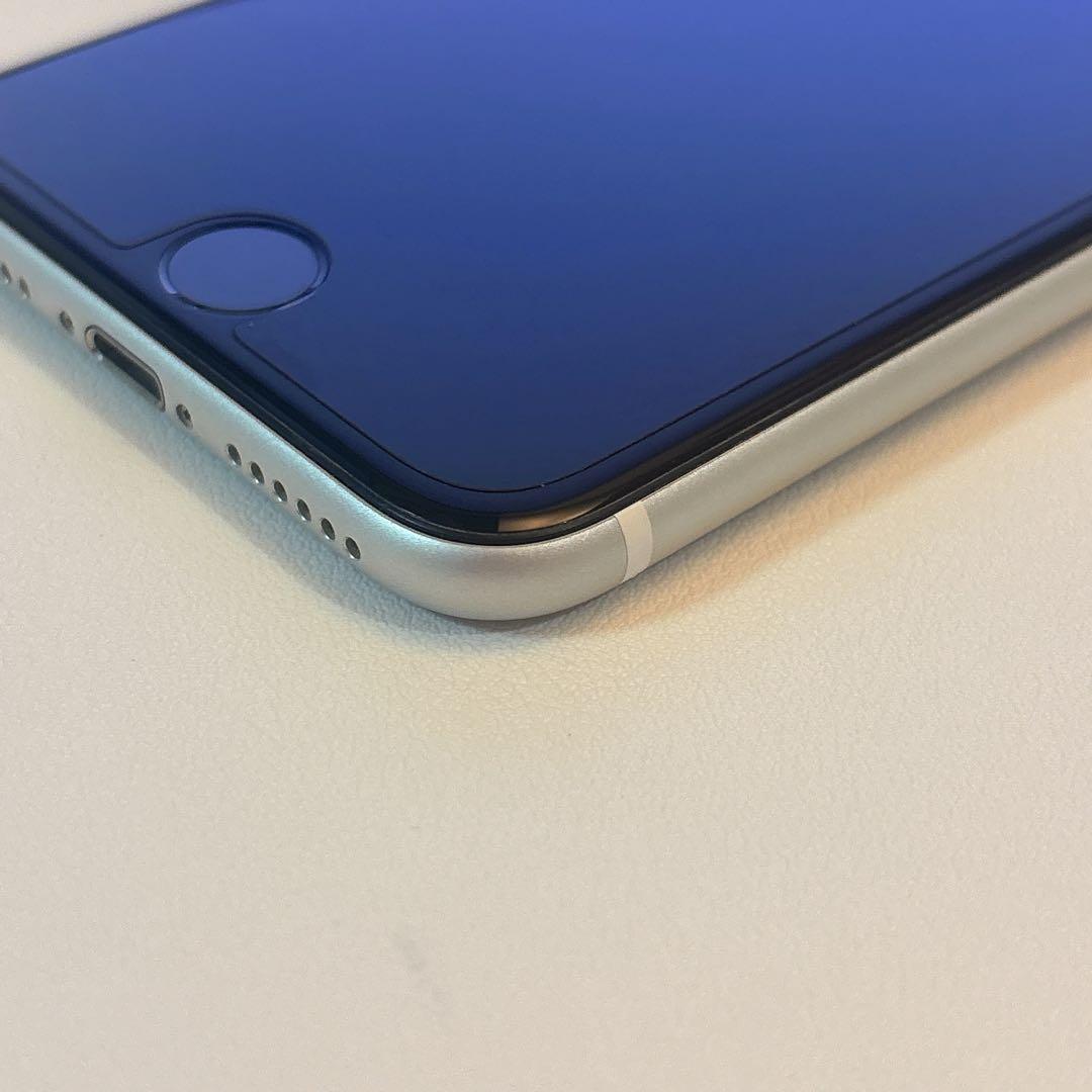 イヤホン付き　箱あり　iPhoneSE 第2世代 ホワイト 本体 SE2