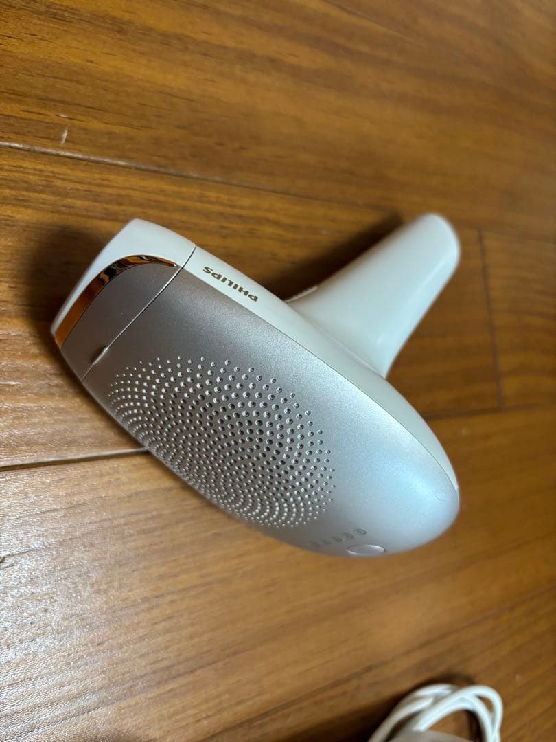 フィリップス　ルメア　アドバンスド　光美容器　SC1999/70 光脱毛