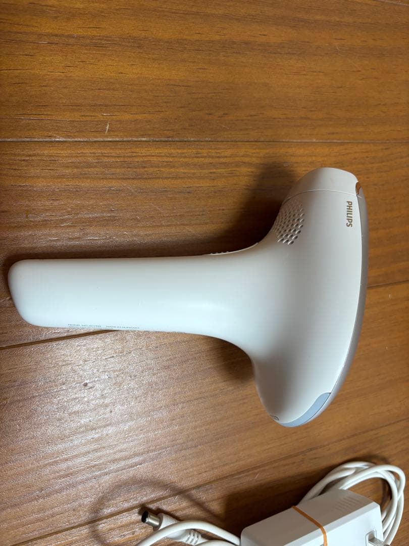 フィリップス　ルメア　アドバンスド　光美容器　SC1999/70 光脱毛