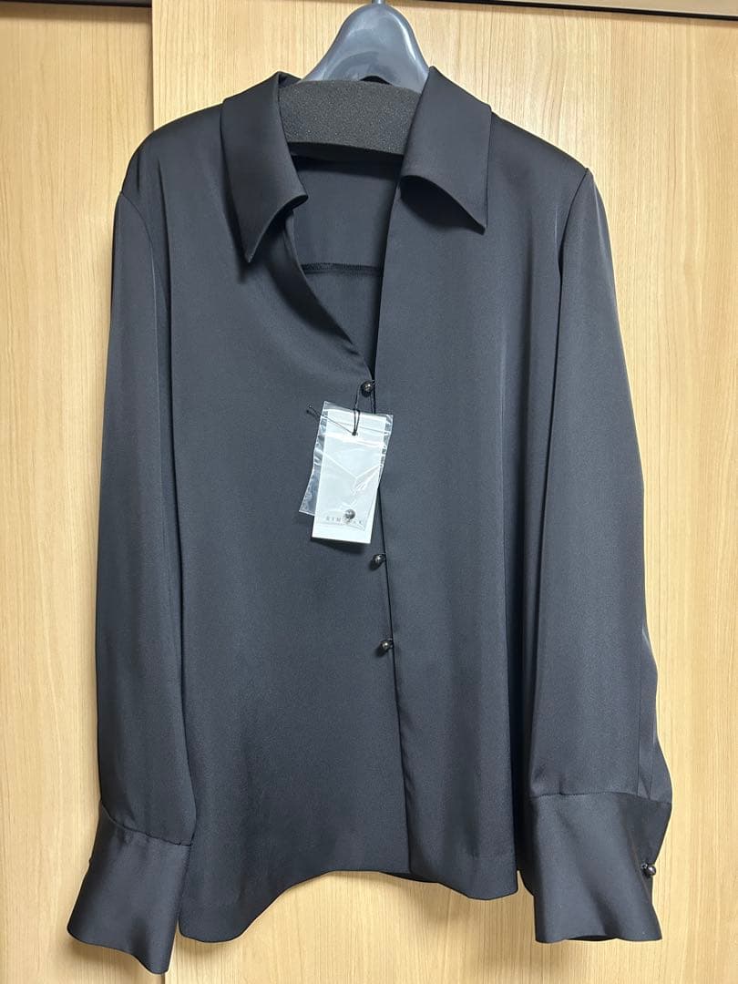 新品未使用タグ付き　Open collar slim SH JK