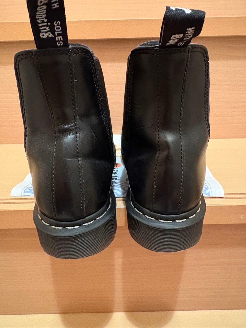 ドクターマーチン チェルシーブーツ サイドゴア　白ステッチ