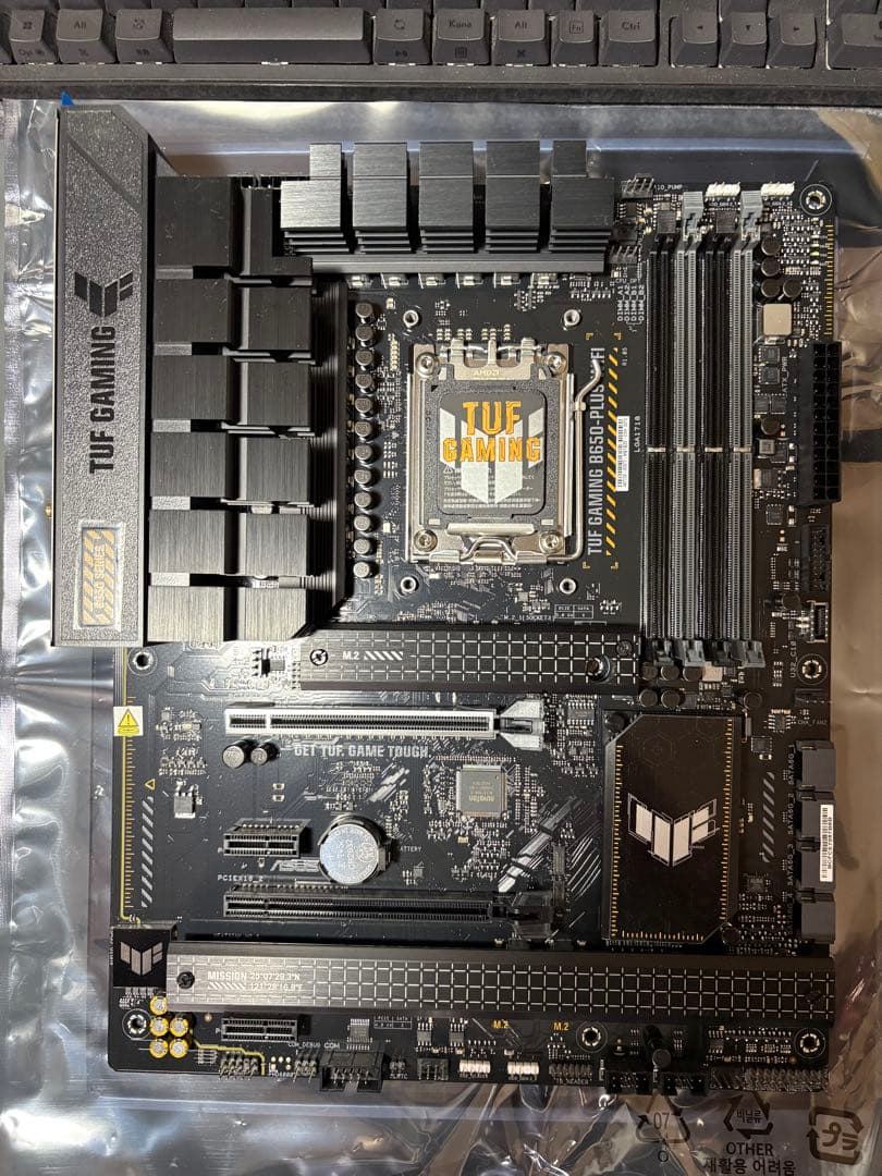 マザーボード　ASUS TUF GAMING B650-PLUS-WIFI