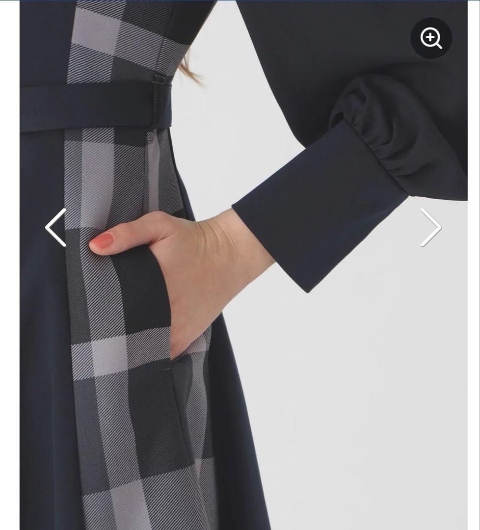 ブルーレーベルクレストブリッジ　紺　ワンピース