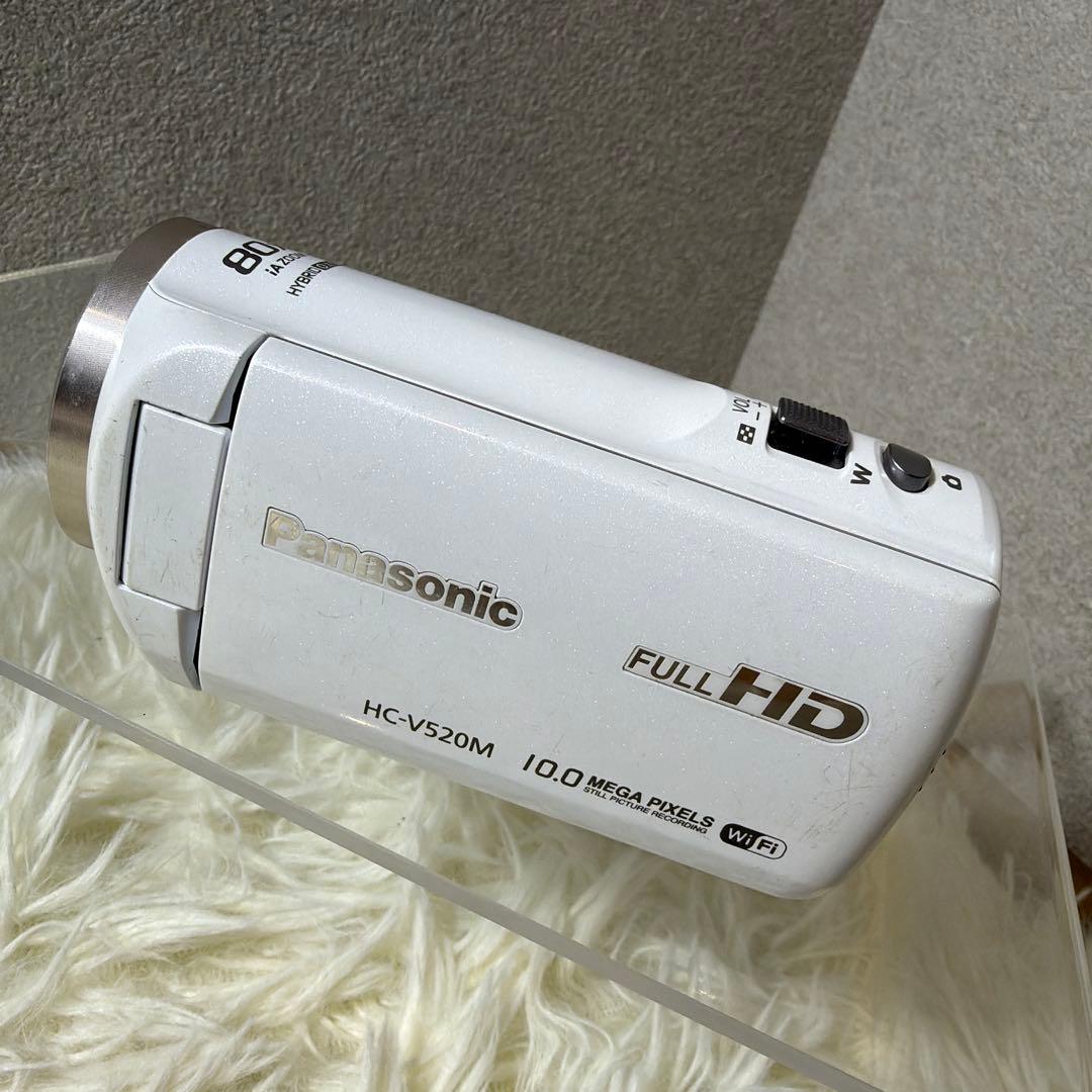 【美品】　Panasonic パナソニック　ビデオカメラ　HC-V520M