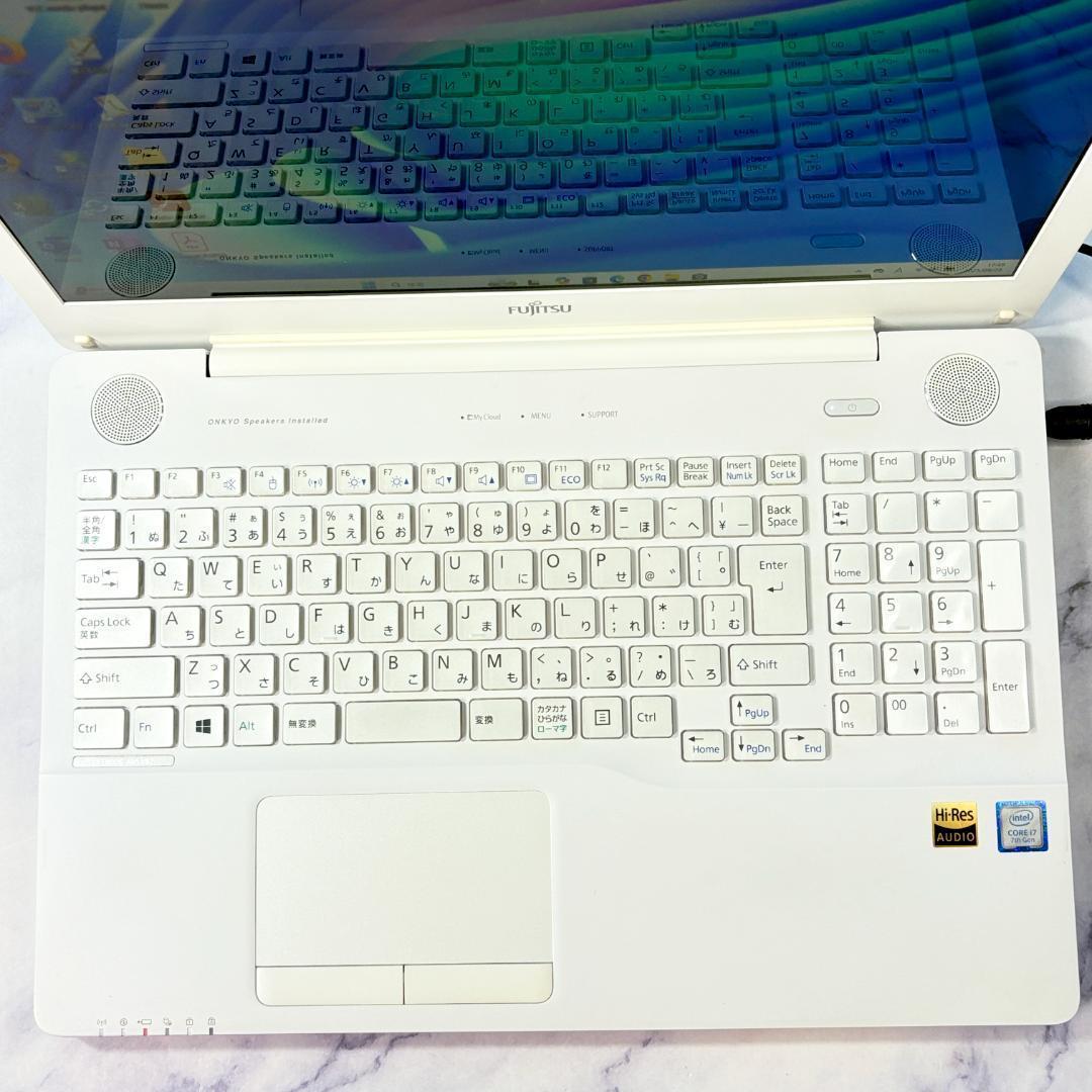 美品！Corei7・16GB・SSD・ブルーレイ・ホワイト・ノートパソコン