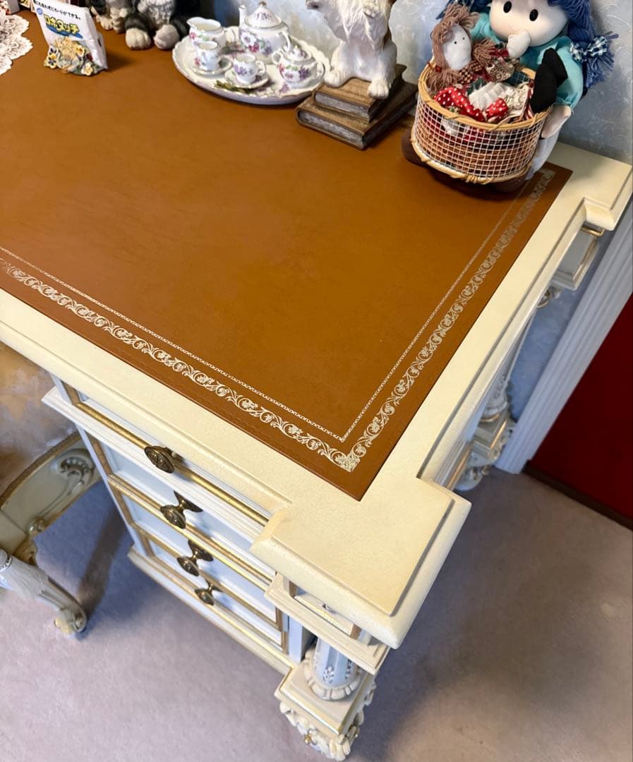 イタリア SILIK シリック社 最高級クラシック家具