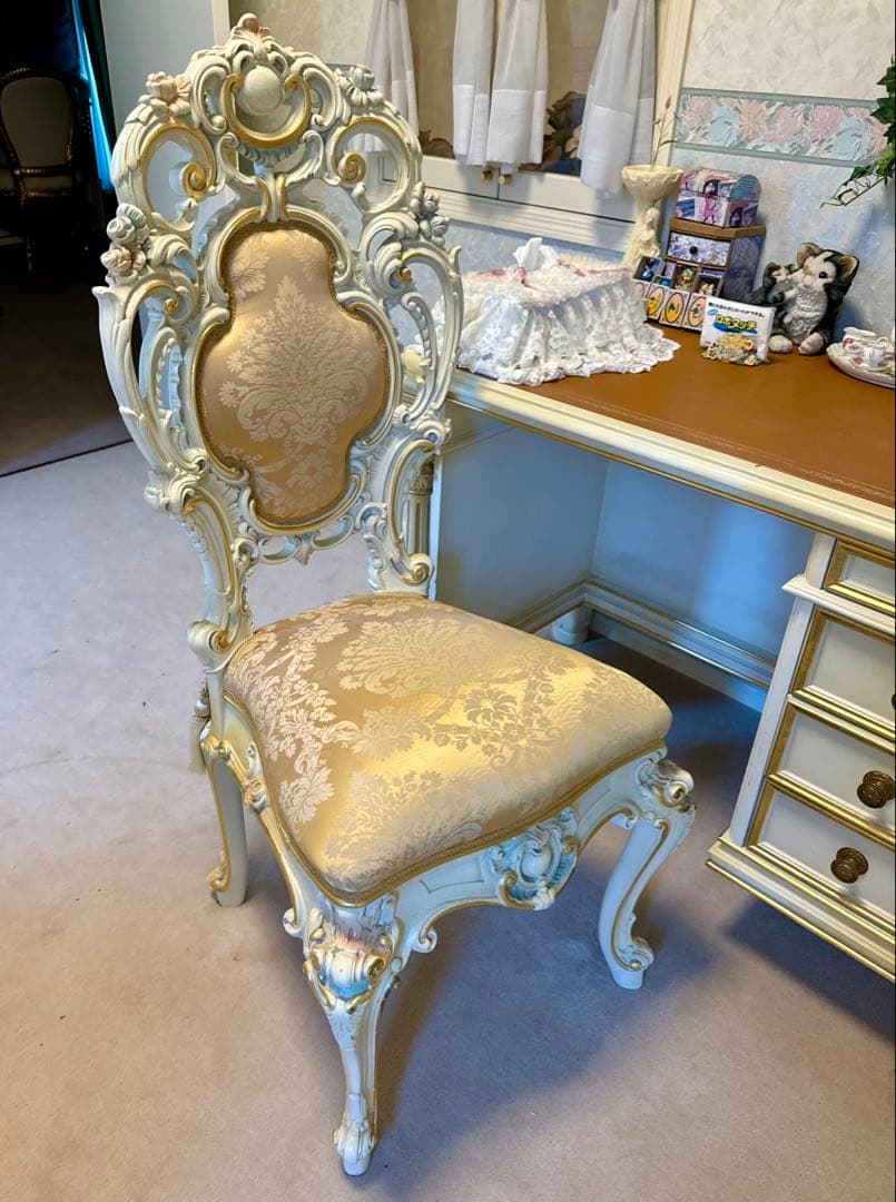 イタリア SILIK シリック社 最高級クラシック家具