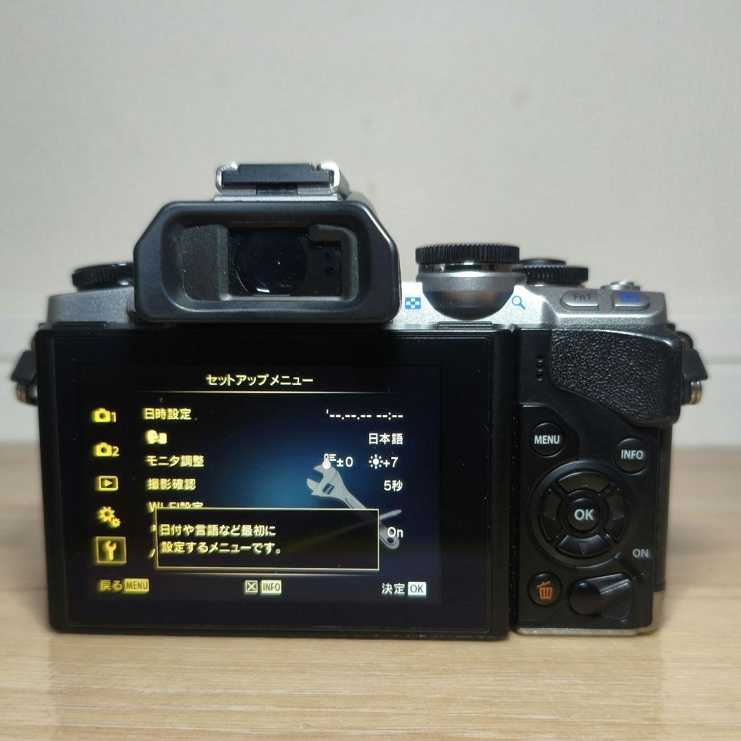 OLYMPUS OM-D EM-10 Marc-Ⅰ ミラーレス一眼カメラ