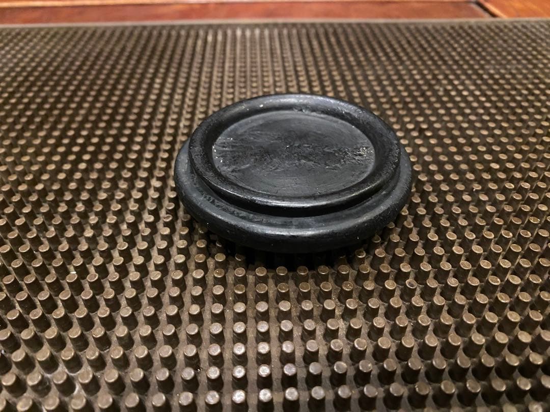 染付水滴・筆置き一体型　鑑賞台付　　一輪挿し　茶器小物　ヴィンテージ　　レア