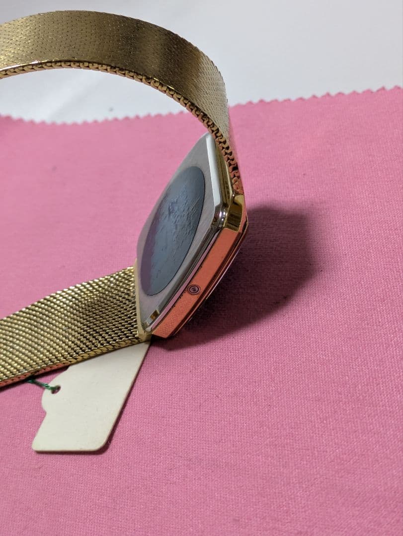 RICOH ブラック＆ ゴールド アンティーククォーツ腕時計