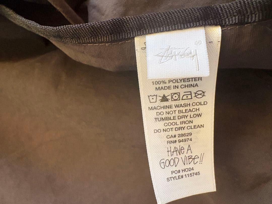 stussyシェルジャケット