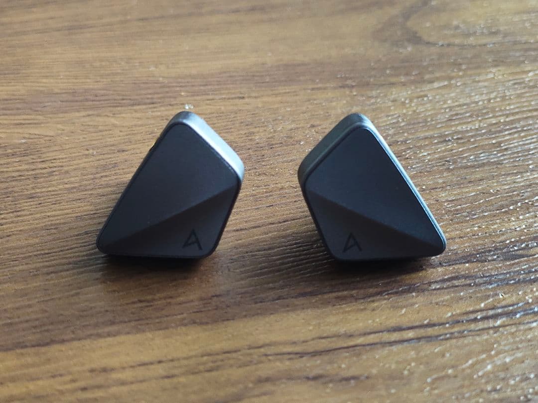 イヤホン Astell&Kern AK ZERO1 Black