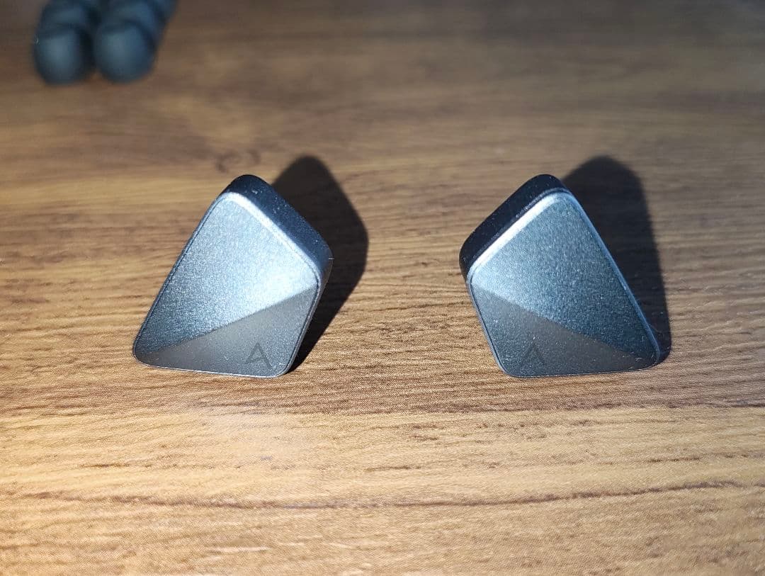 イヤホン Astell&Kern AK ZERO1 Black