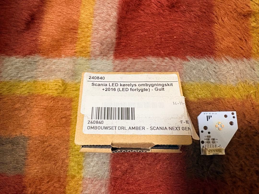 Scania LED デイライト　アンバー左右set