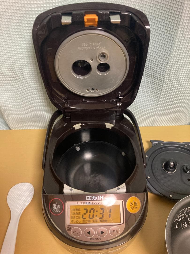 ★美品★ZOJIZUSHI 象印 圧力 IH 炊飯器 ジャー NP-ZF10