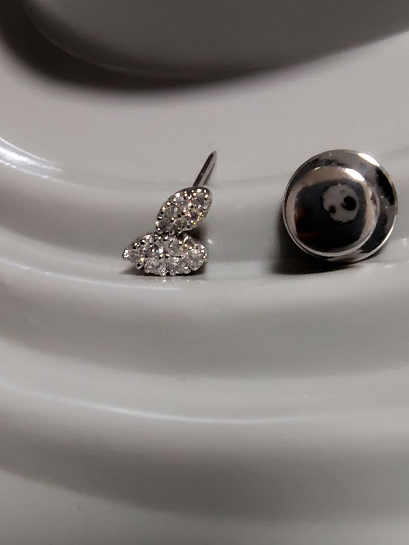 キョエちゃん　ロイヤルアッシャー ASSCHER ピンブローチ