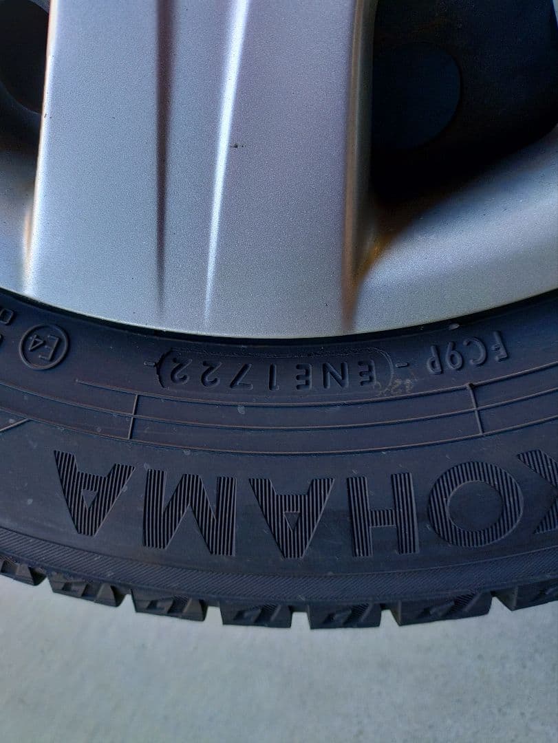 カズちゃん②　スタッドレスセット　アイスガードIG60２本セット