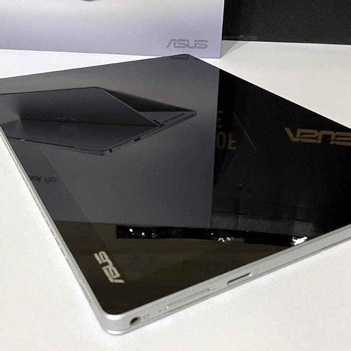 Windowsタブレット本体 ASUS TransBook T304UA-GN052T Core i3