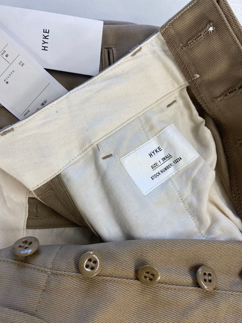 HYKE チノパンKHAKI サイズ1